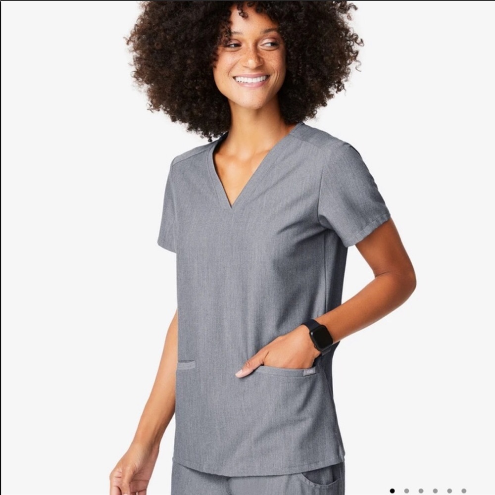 FIGS Casma Three-pocket Scrub Top